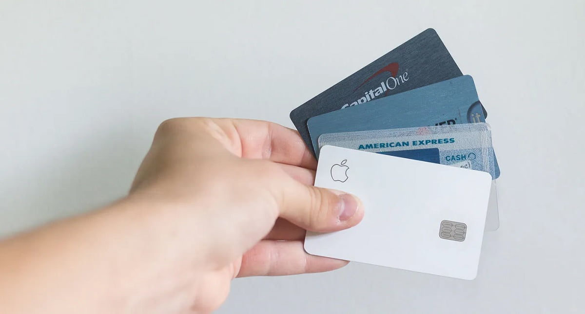 Ivan Smith Credit Card Reviews : Your Guide to Finding the Best Card for You