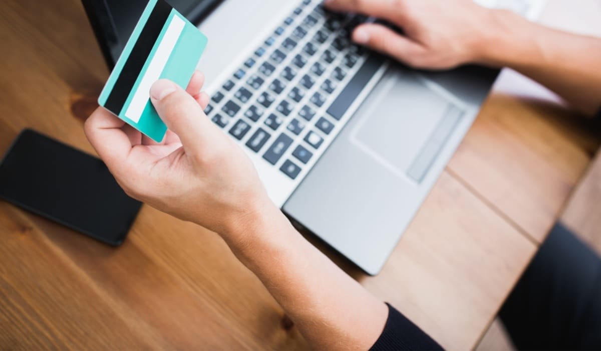 IndusInd Crest Credit Cards